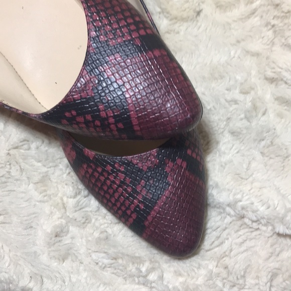 Nine West faux snakeskin flats - Picture 2 of 4